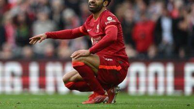 Watch: The Moment When Liverpool Fans Informed Mohamed Salah About Manchester City Taking Lead Against Aston Villa