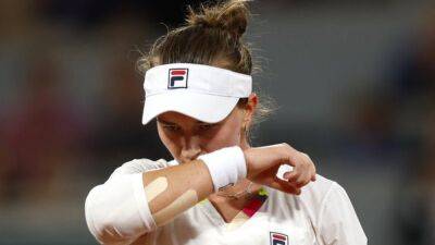 Roland Garros - Barbora Krejcikova - Diane Parry - Krejcikova left in tears after French Open defence ends in opening loss - channelnewsasia.com - France -  Doha - Czech Republic