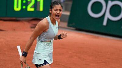 Emma Raducanu survives scare to beat Linda Noskova in French Open first round