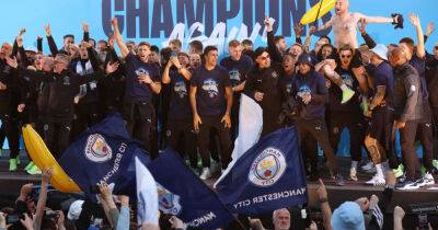 Soccer-Champions Manchester City paint town blue with open top bus parade