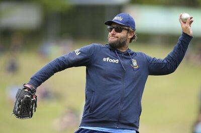 New Zealand's Vettori named assistant Australia cricket coach