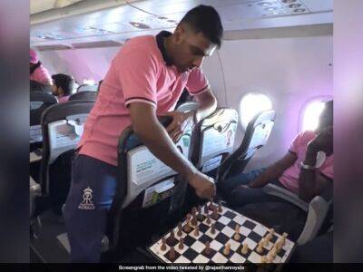 Watch: "No Off Days" For Ravichandran Ashwin As He Plays Chess Mid-Air En Route To Kolkata For GT vs RR Qualifier 1