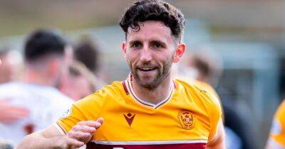 Motherwell star rejects Dundee to 'pen an extension' at Fir Park ahead of European football return