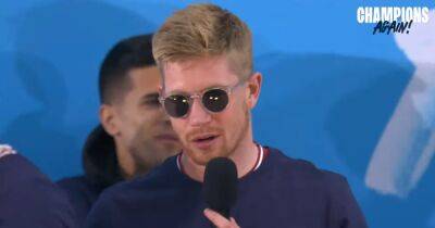 Kevin De Bruyne confirms stance on Man City future after collecting another award