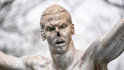 Protestors auction fake noses of vandalised Ibrahimovic statue