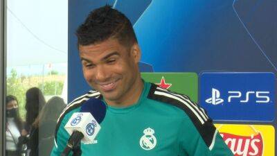 Si Casemiro fuese entrenador... ¿sacaría de inicio a Fede o a Rodrygo? - en.as.com