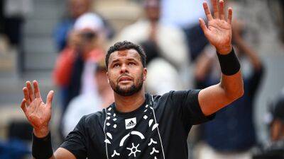 Emil Ruusuvuori - Casper Ruud - Jo Wilfried Tsonga - Amelie Mauresmo - Injury heartbreak for tearful Jo-Wilfried Tsonga as he bows out at French Open for final time and Casper Ruud advances - eurosport.com - France - London