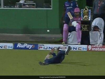 Jos Buttler - Hardik Pandya - Rajasthan Royals - Sanju Samson - Gujarat Titans - Watch: Hardik Pandya Slips At Crucial Moment, Misses Jos Buttler's Catch - sports.ndtv.com