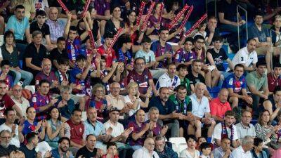 EIBAR | LaLiga prohíbe colocar pantallas gigantes para el partido del Alcorcón
