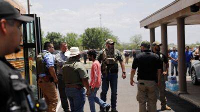 Tiroteo en escuela de Texas deja 14 estudiantes y un maestro muertos - AS USA