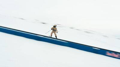Jesper Tjäder conquista el rail más largo del mundo: 154,4 metros