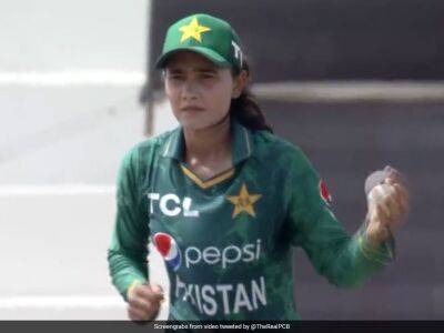 Bismah Maroof - Watch: Spinner Makes History For Pakistan Women With Stunning Spell On T20I Debut - sports.ndtv.com - Sri Lanka - Pakistan -  Karachi