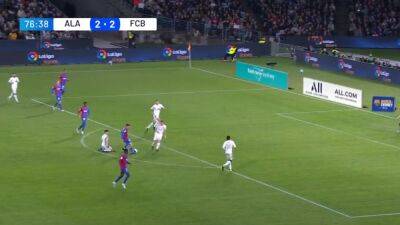 Roberto Carlos - El Barça - El Barça iba 2-2 y entró él: vean a Ansu Fati a los 3' de pisar el césped - en.as.com - Madrid