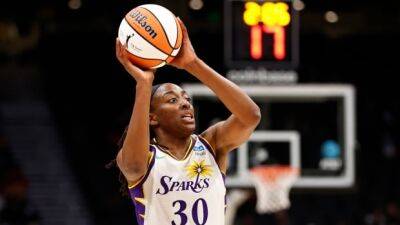 Phoenix Mercury - Diana Taurasi - Tina Charles - Ogwumike scores 23 points to help Sparks hold off Mercury, snap 5-game skid - cbc.ca - Canada - Los Angeles -  Los Angeles