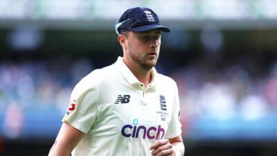 Ollie Robinson’s England hopes scuppered by back problem