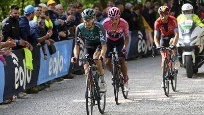 Giro d'Italia 2022 Stage 19 LIVE - Jai Hindley and Mikel Landa bid to unsettle Richard Carapaz in GC