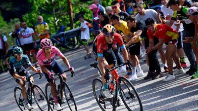 Alberto Contador - Richard Carapaz - Giro de Italia hoy, en directo: Etapa 19, en vivo | Marano Lagunare - Santuario di Castelmonte - en.as.com
