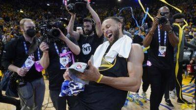 Star trio leads Warriors to 6th NBA Finals in 8 years