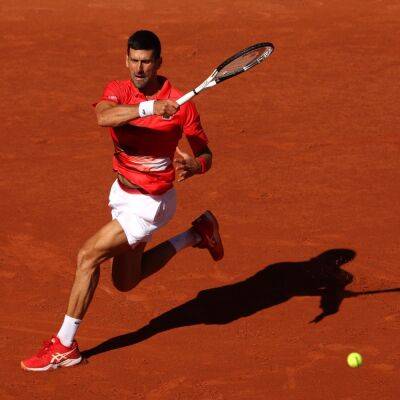 Novak Djokovic, Rafael Nadal cruise through to fourth round at French Open