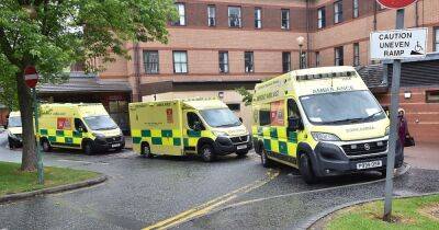 'Dangerous' IT chaos hitting four Greater Manchester hospitals set to 'last another week', medics warn - manchestereveningnews.co.uk - Manchester - county Oldham