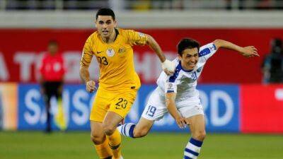 Midfield duo return as Socceroos finalise playoffs squad