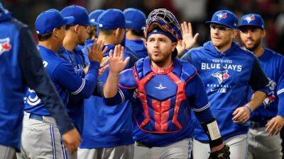 Blue Jays rally in 9th inning for victory over Angels