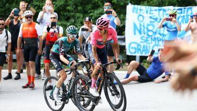 Richard Carapaz - Mikel Landa - Giro d'Italia 2022 Stage 20 LIVE - Jai Hindley & Mikel Landa take aim at Richard Carapaz on five-star stage - eurosport.com - Switzerland - Italy - Hungary - Slovenia