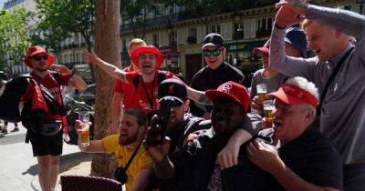Jurgen Klopp - Virgil Van-Dijk - Liverpool FC fans party on streets of Paris as riot police keep 'watchful eye' - msn.com - France