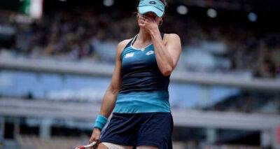 Jelena Ostapenko - Barbara Schett - French Open crowd turn on one of their own as Cornet retires in potential last appearance - msn.com - France - China