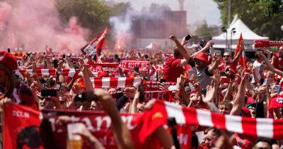 Champions League: Liverpool fans cross Channel on speedboat after flight cancelled - msn.com - France -  Paris - Jersey