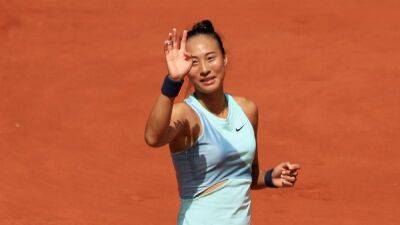 Simona Halep - Iga Swiatek - Roland Garros - China's Zheng continues French Open run in city of dreams - channelnewsasia.com - France - Belgium - Australia - China -  Paris