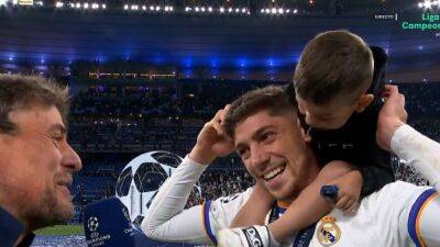 El momentazo de Valverde con su hijo: "Es peor esto que marcar a Robertson"