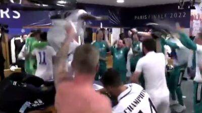 Sergio Ramos - Hazard, champán y el hijo de Kroos: vean la reacción del alemán al percatarse - en.as.com