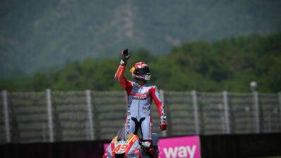 MotoGP : MotoGP está loco: pole de Di Giannantonio con Márquez 12º - en.as.com