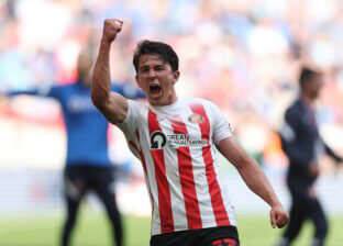 Luke O’Nien speaks out on promotion to the Championship at Sunderland