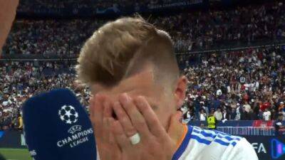 Sergio Ramos - Kroos deja con la palabra en la boca a un periodista alemán por esta pregunta en pleno césped - en.as.com