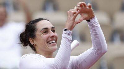 Martina Trevisan - Trevisan smiles her way into last eight in Paris - channelnewsasia.com - France - Italy - Belarus -  Paris