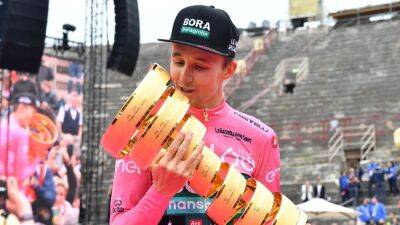 Hindley, ganador del Giro 2022