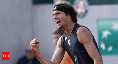 Third seed Zverev battles into French Open quarter-finals