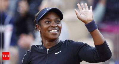 Simona Halep - Sloane Stephens - Roland Garros - Stephens powers into French Open quarter-finals - timesofindia.indiatimes.com - France - Switzerland - Usa