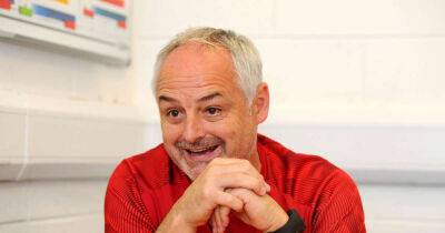 Dundee United - Former Aberdeen midfielder and Falkirk boss Ray McKinnon recovering from heart attack - msn.com -  Luton - county Livingston
