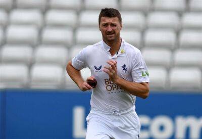 Australian pace bowler Jackson Bird sees Kent stay ended early by a shoulder injury