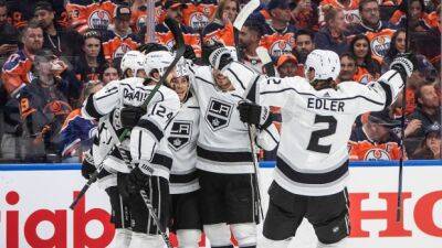 Danault scores late to send Kings to Game 1 victory over Oilers