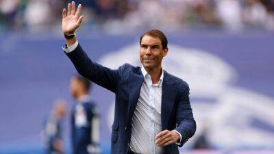 Carlos Alcaraz - Rafa Nadal - Manolo Santana - "Nadal nos pidió no jugar en horario de Champions" - en.as.com - Madrid -  Santana
