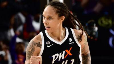 Phoenix Mercury - Diana Taurasi - Brittney Griner - WNBA to pay tribute to Brittney Griner at season's start with floor decal: reports - foxnews.com - Russia -  Moscow -  Las Vegas - state Illinois -  Phoenix