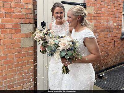 England Women Cricketers Katherine Brunt And Nat Sciver Get Married