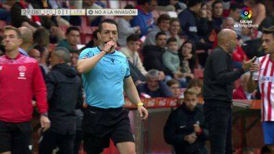 Lo nunca visto en España: pitada tremebunda al árbitro y al VAR por anular el gol del equipo rival