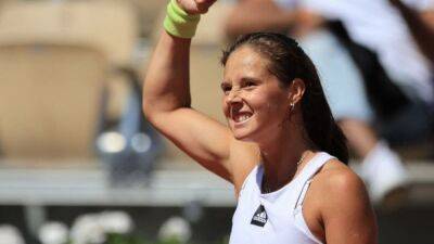 Kasatkina's 'zero mistakes' carry her into French Open last eight