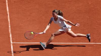 Camila Giorgi - Roland Garros - Daria Kasatkina - Camila Giorgi's dress brings the heat at French Open - foxnews.com - Russia - France - Italy - Australia