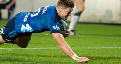Super Rugby Pacific: Beauden Barrett expects the Highlanders to throw ‘the kitchen sink’ at the Blues - msn.com